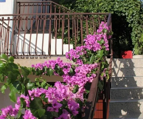 By The Sea Grebastica, Sibenik - 14476 Appartement Baselovici